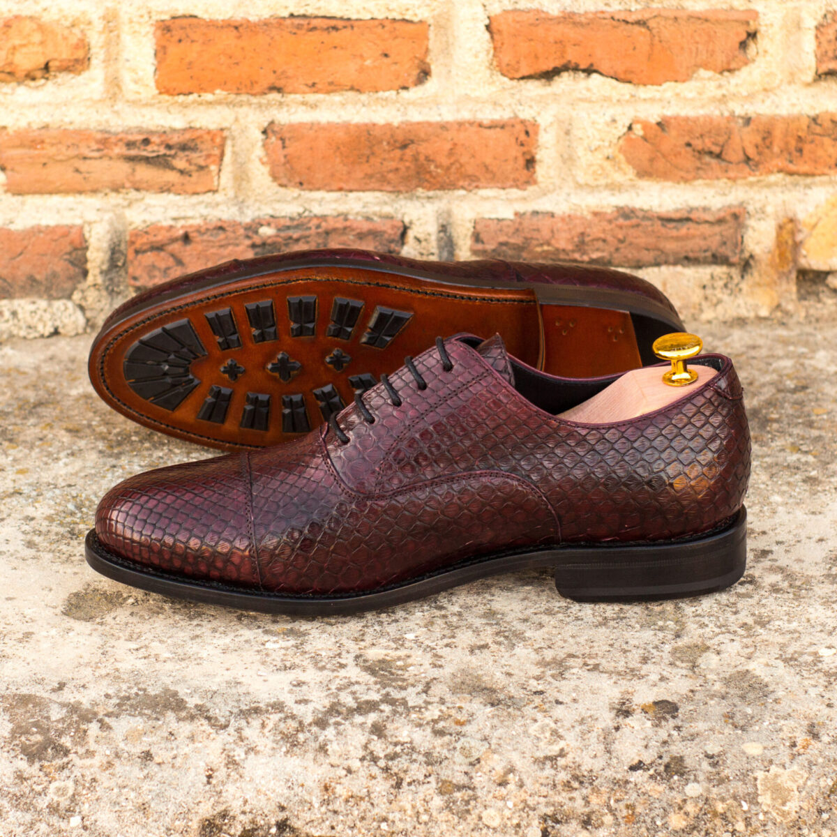 mens saddle shoes wide width