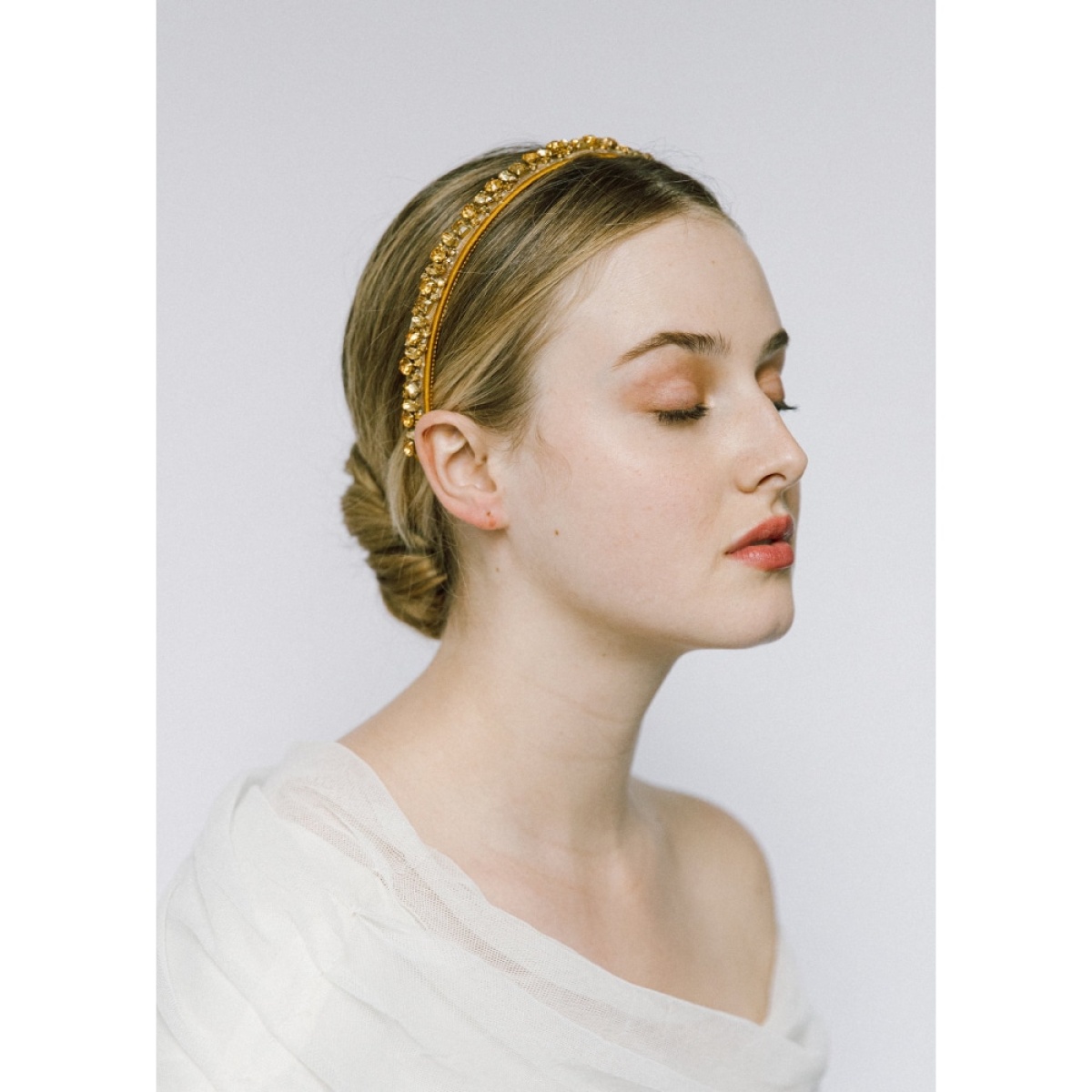 Essen headband Accessories designer Coveti
