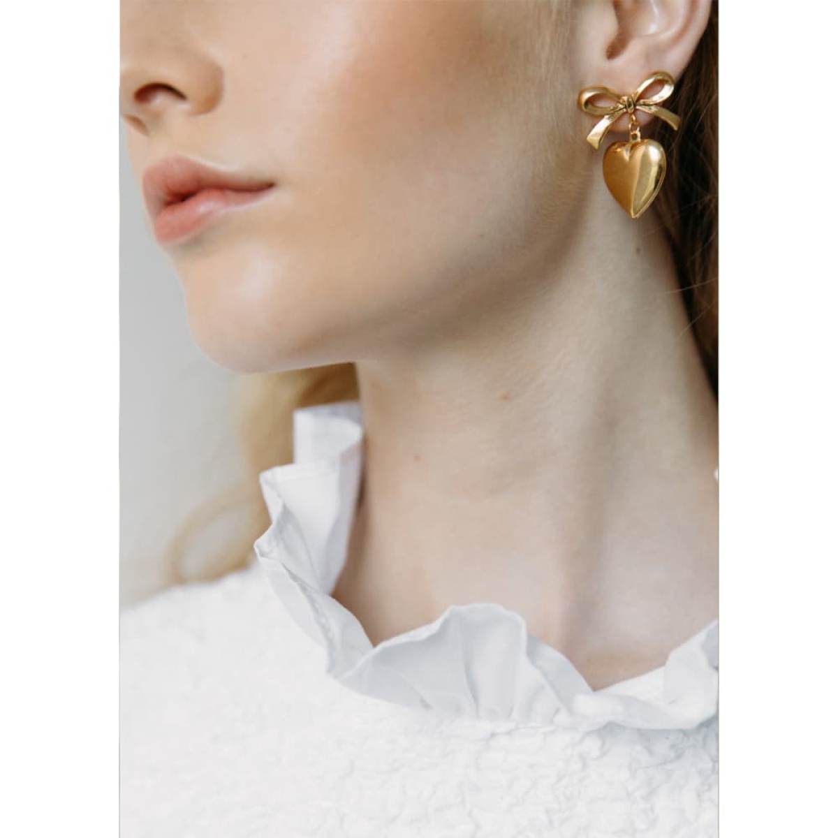 Marveille Champagne comb Accessories Bridal Coveti