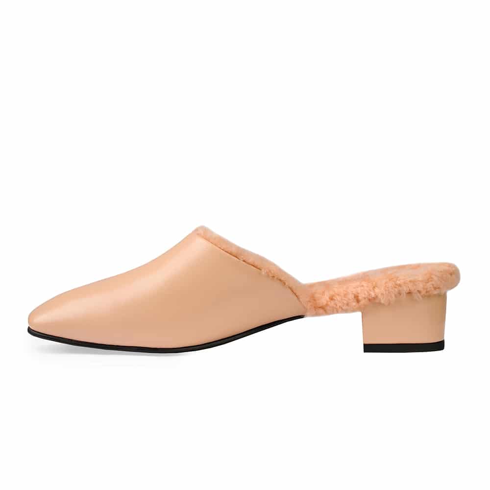 Leather mules with fur Coveti