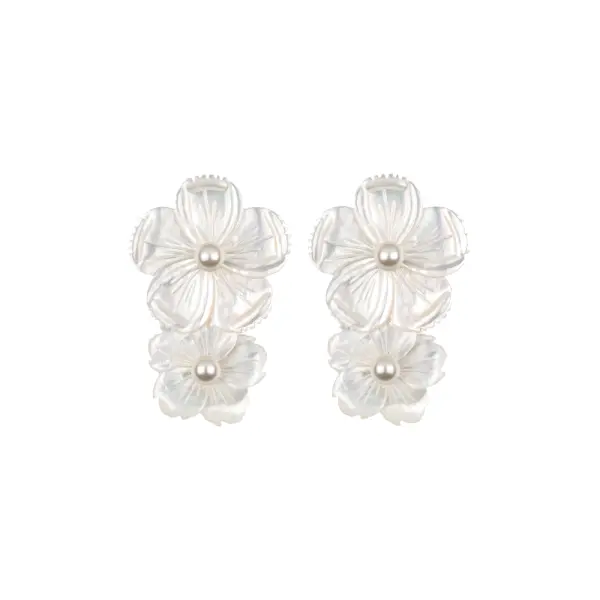 Calyn Earrings | Coveti