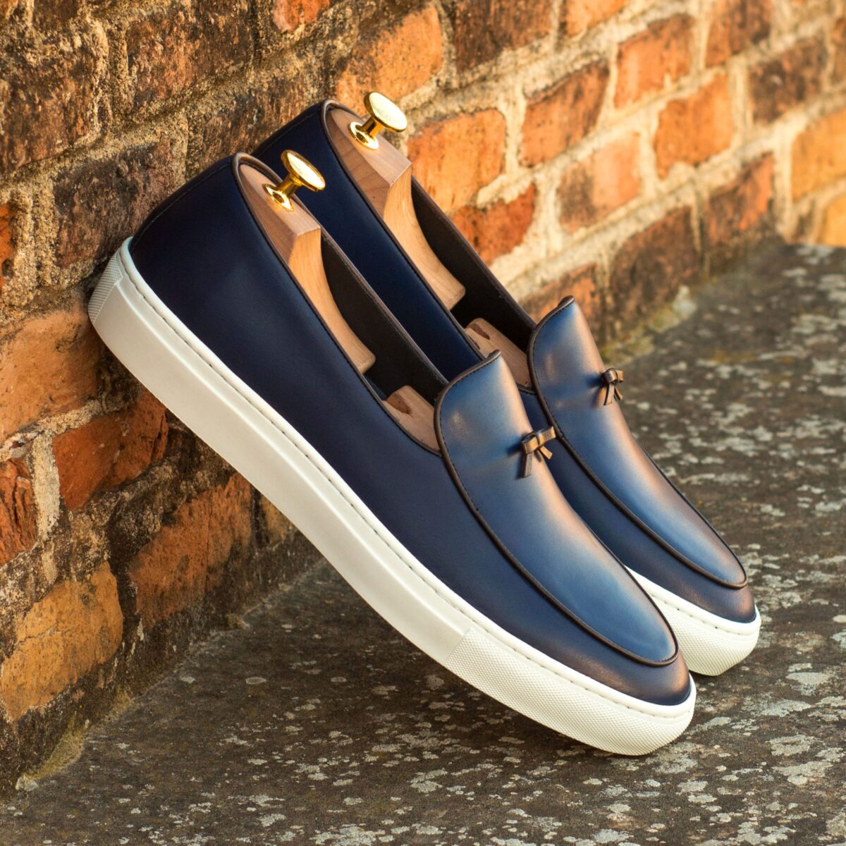 men's slip on sneakers