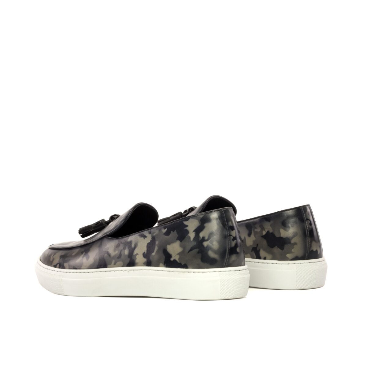 mens slip on sneakers