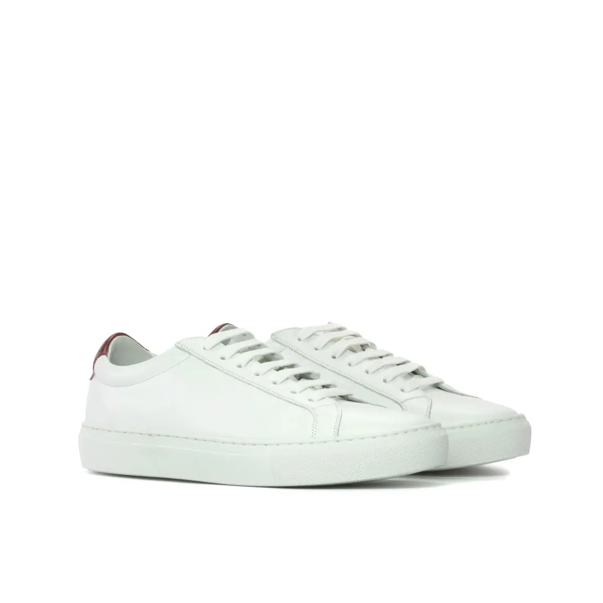 Men low top sneakers