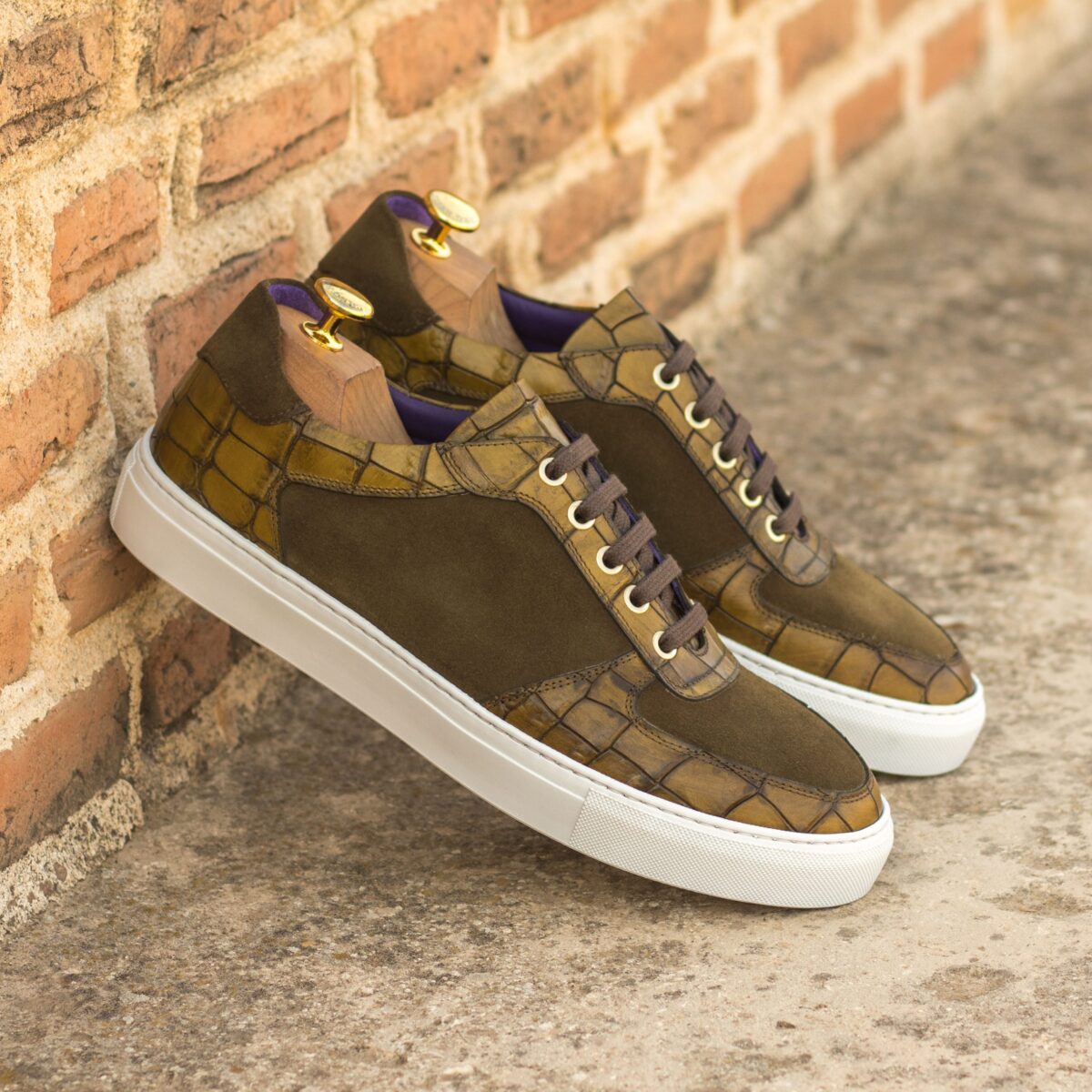 low top sneakers for Mens