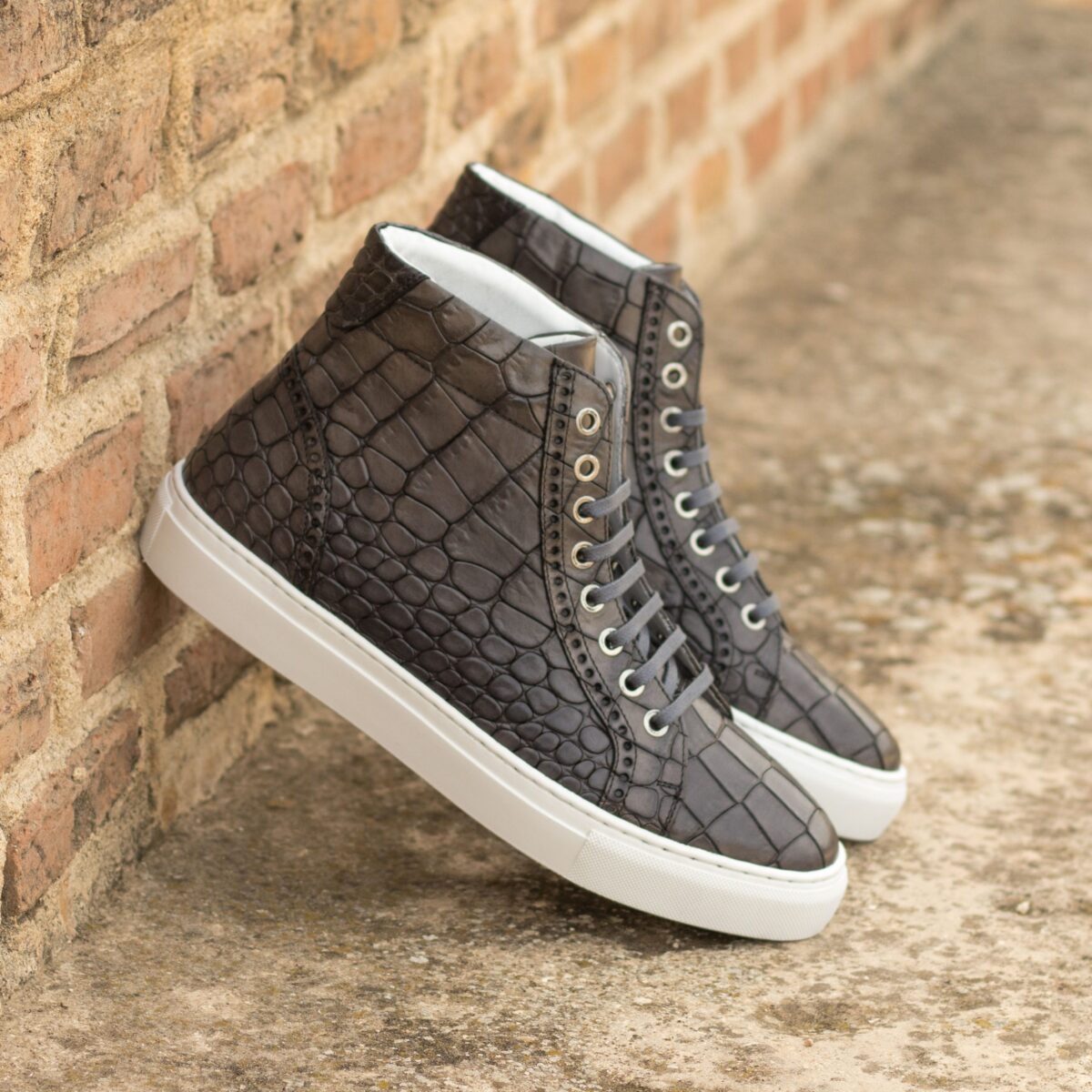 mens high top sneakers