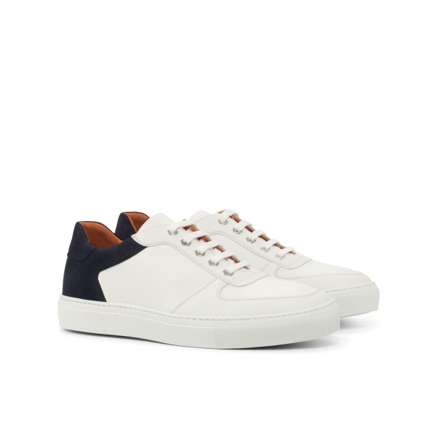 Men low top sneakers