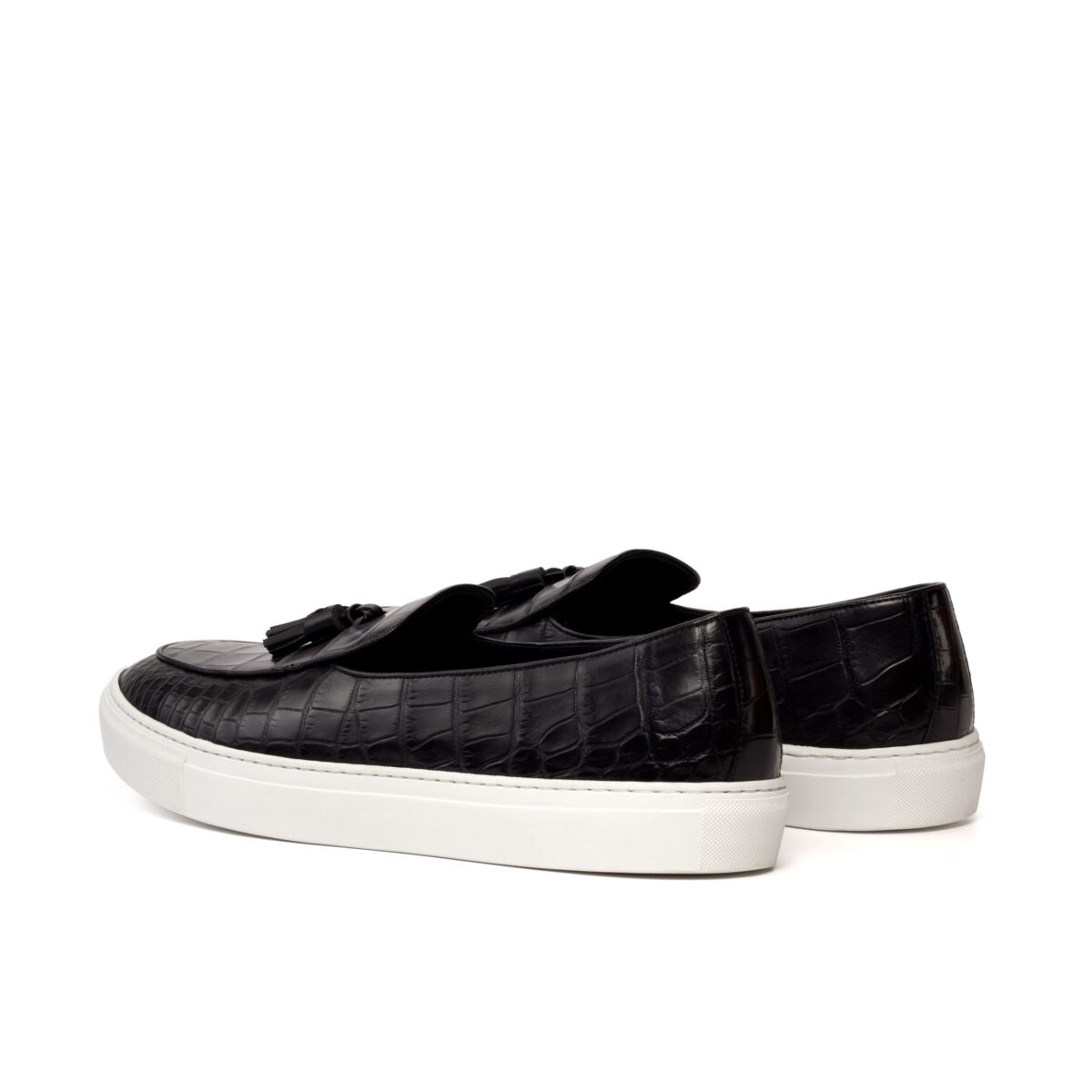 mens slip on sneakers