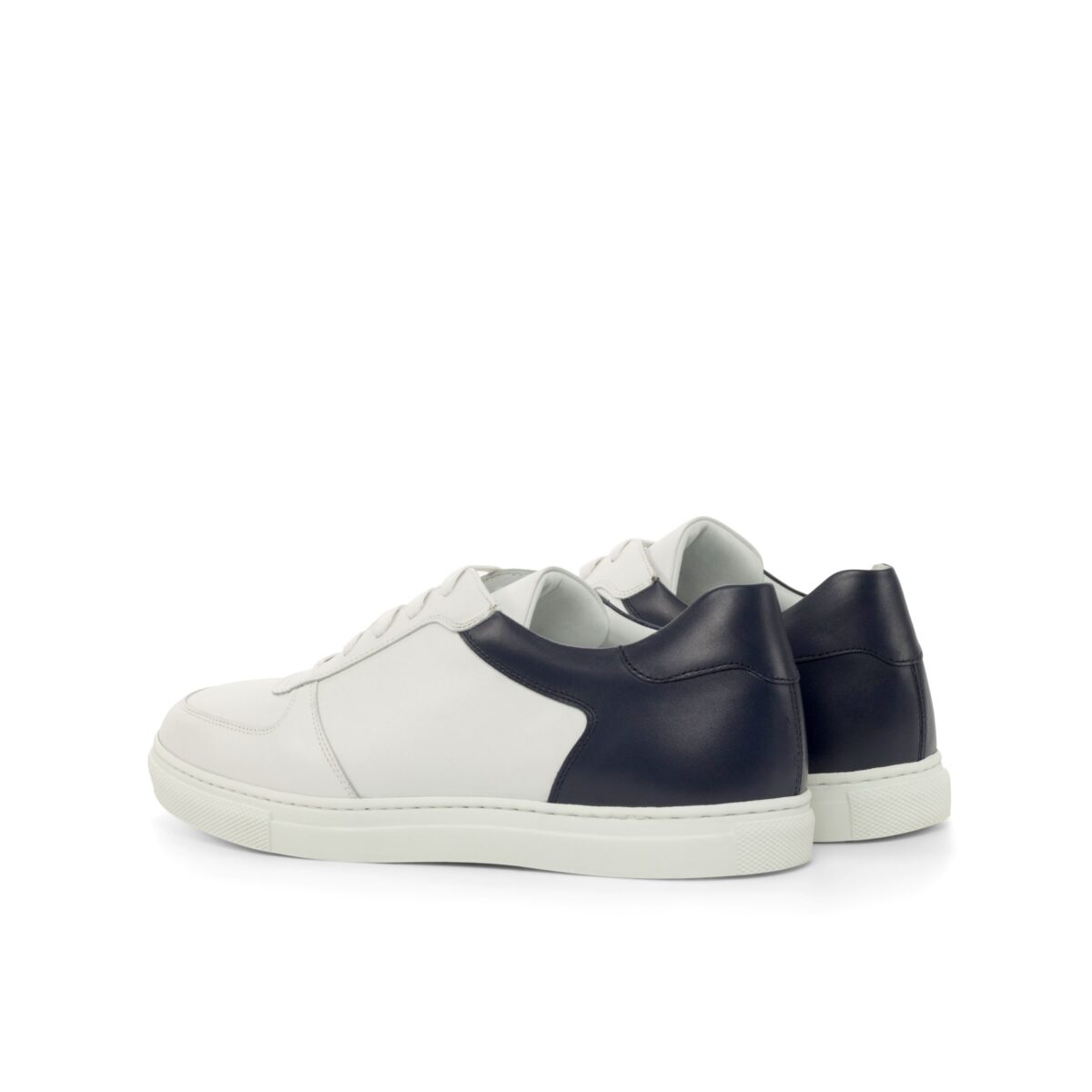 Mens low top sneakers