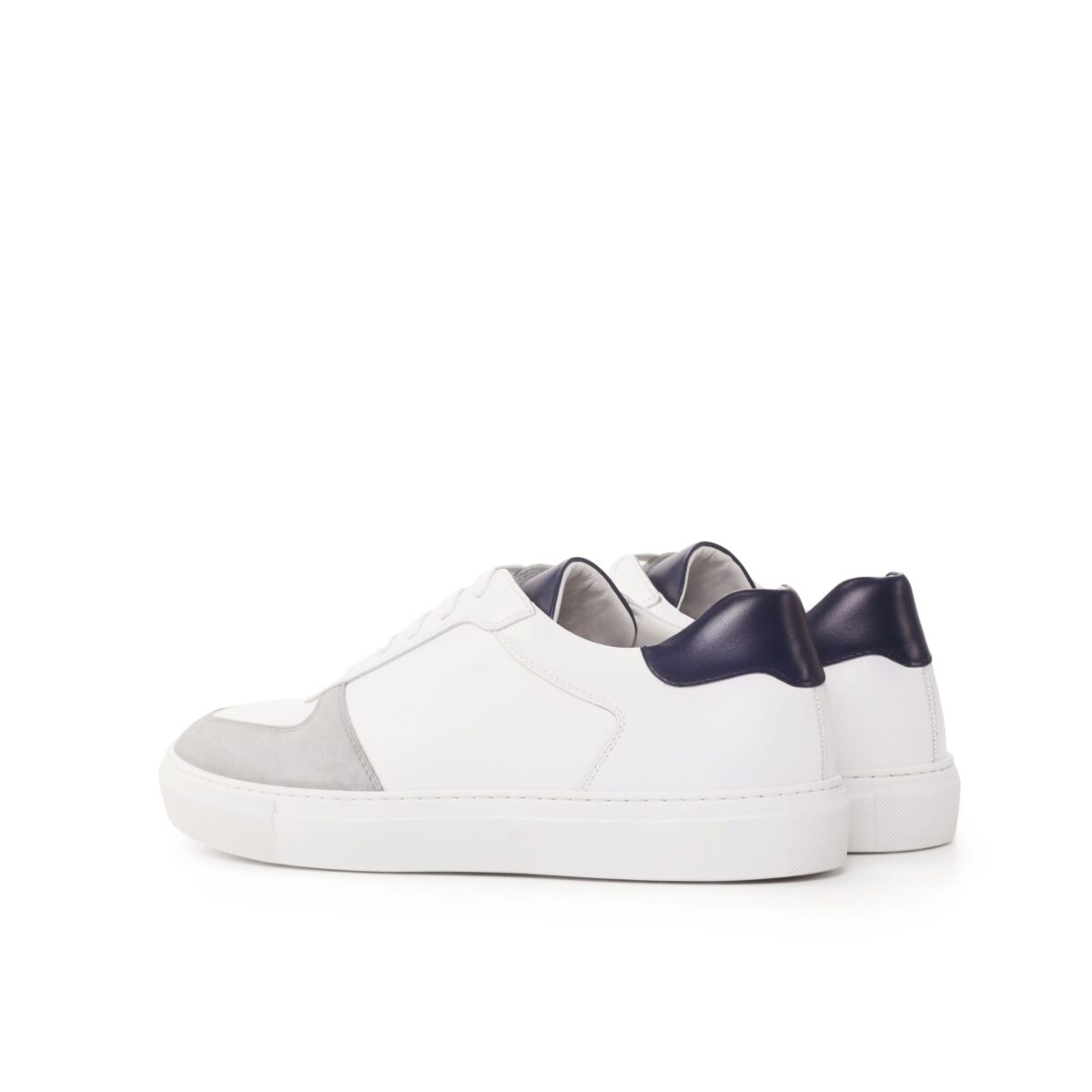 Mens low top sneakers