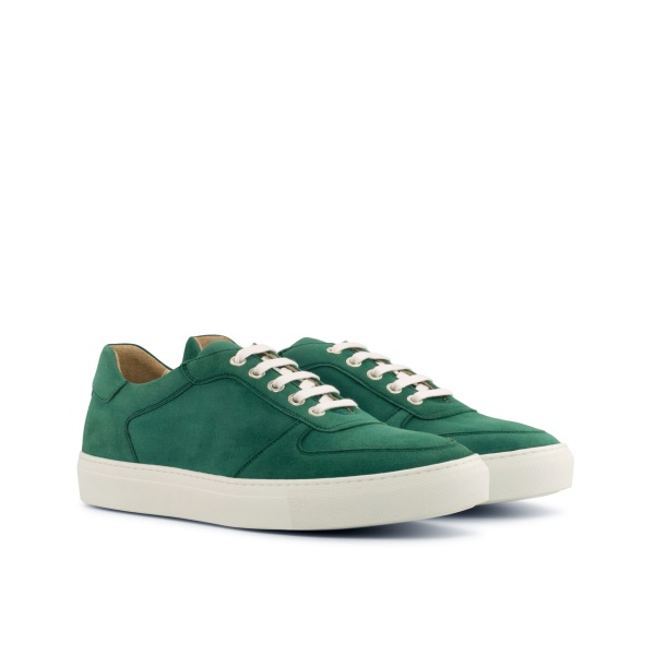 Men low top sneakers