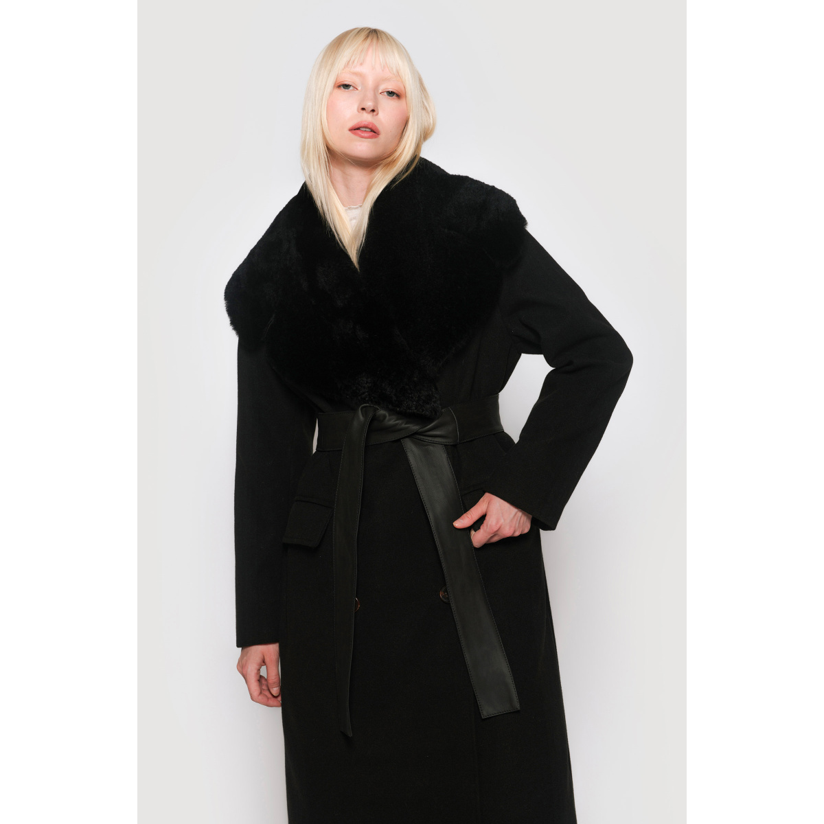 Black Coats fur Coats