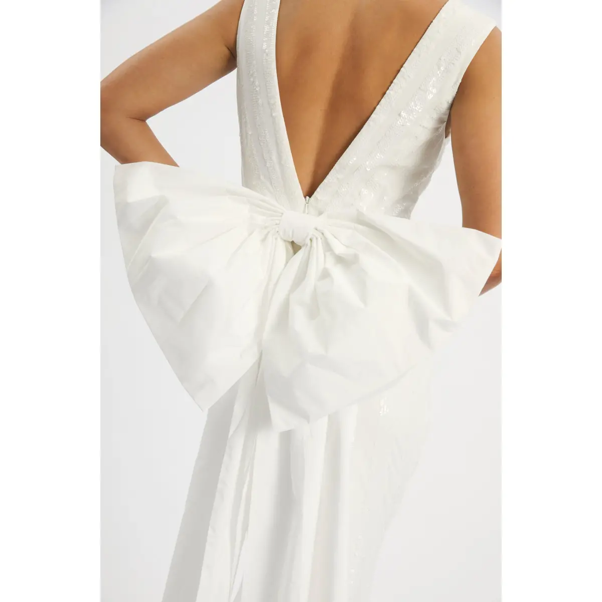 Rebecca Vallance Davina Bow Gown Ivory