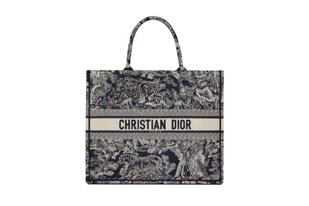 Dior Bucket bag | Haute Couture Designer | Coveti