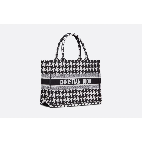 Dior Tote Bags