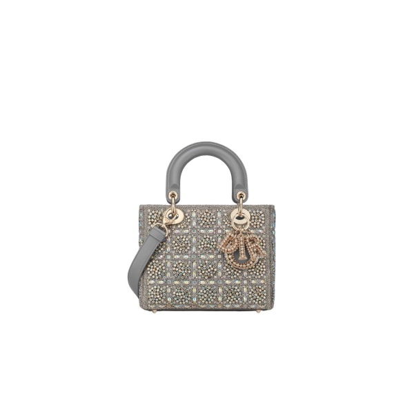 Dior Small Lady Dior Bag 769963 nobg