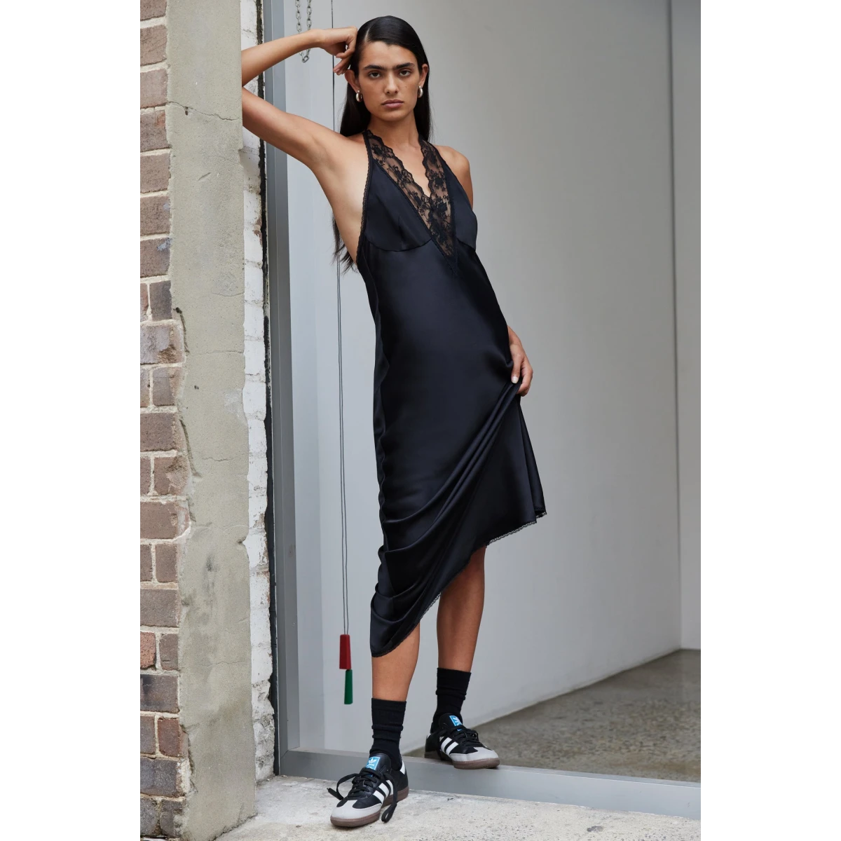 sir the label black dress