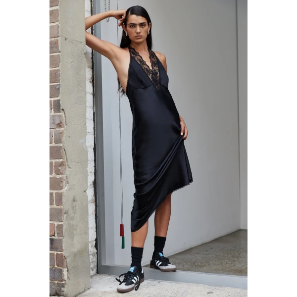 sir the label black dress