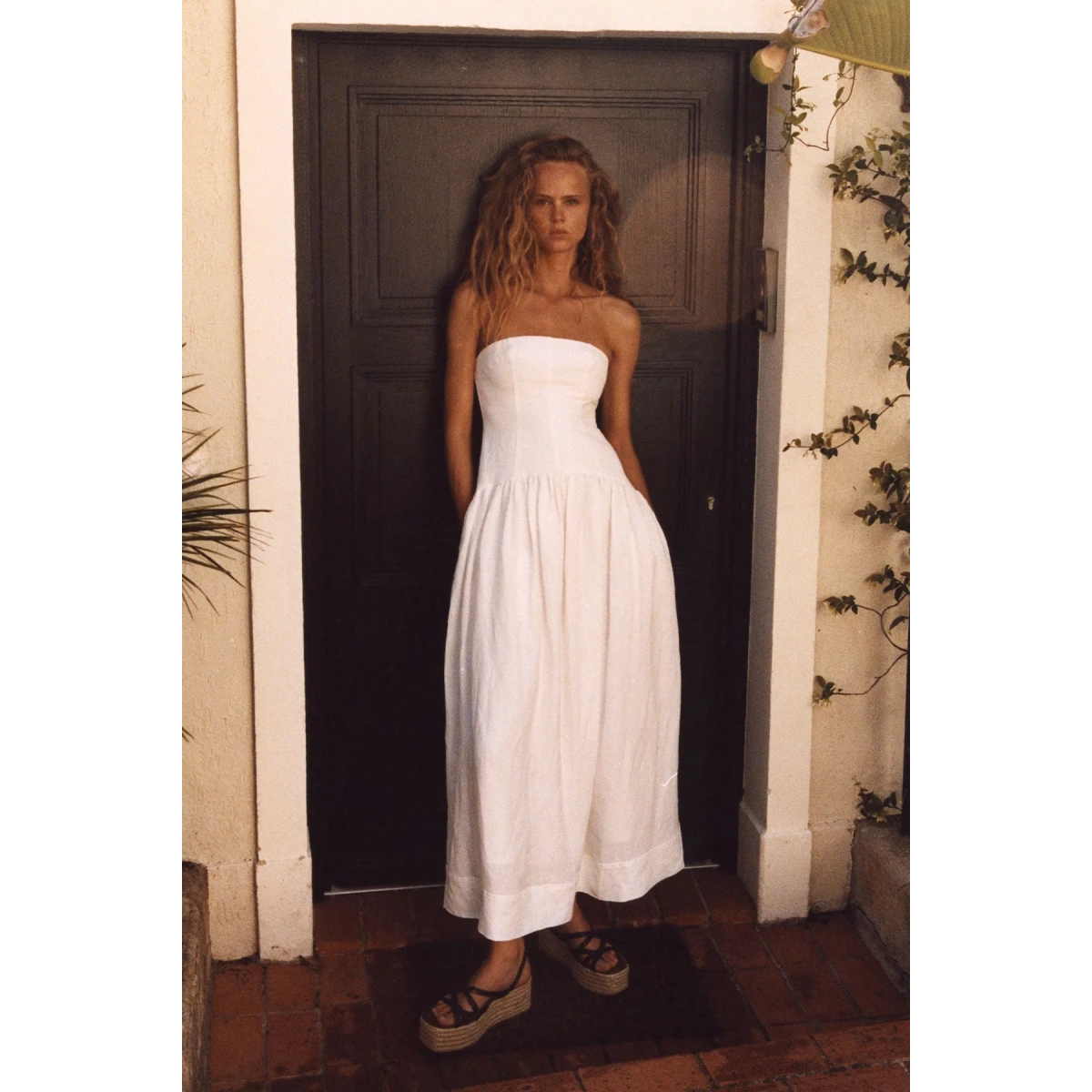 White linen hotsell strapless dress