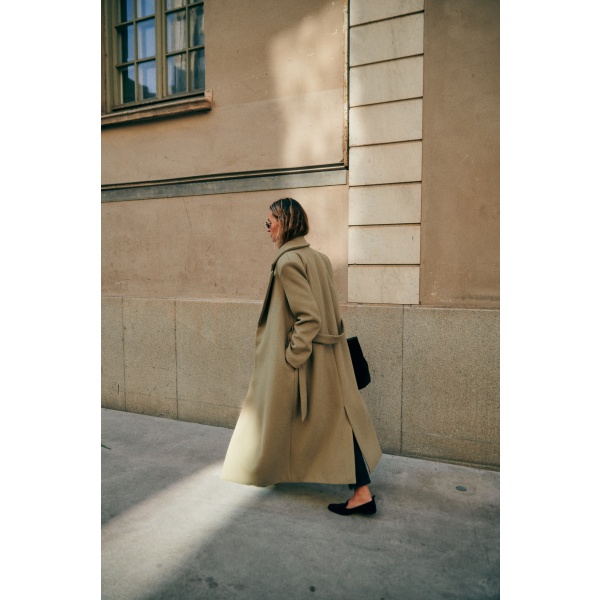 By Malina Anouk Yve Coat, view 4