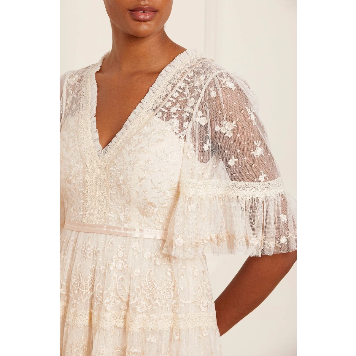 Needle and thread midsummer lace gown best sale