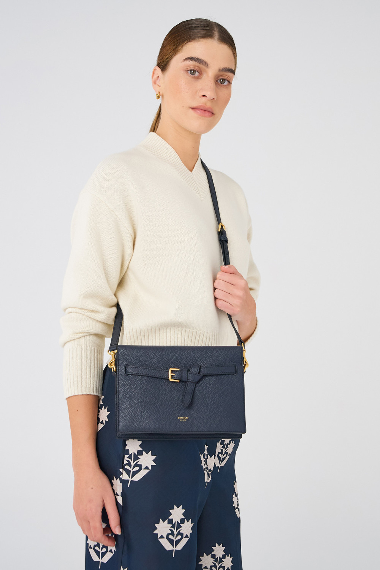 Oroton crossbody bag Australian Designer Collection Coveti