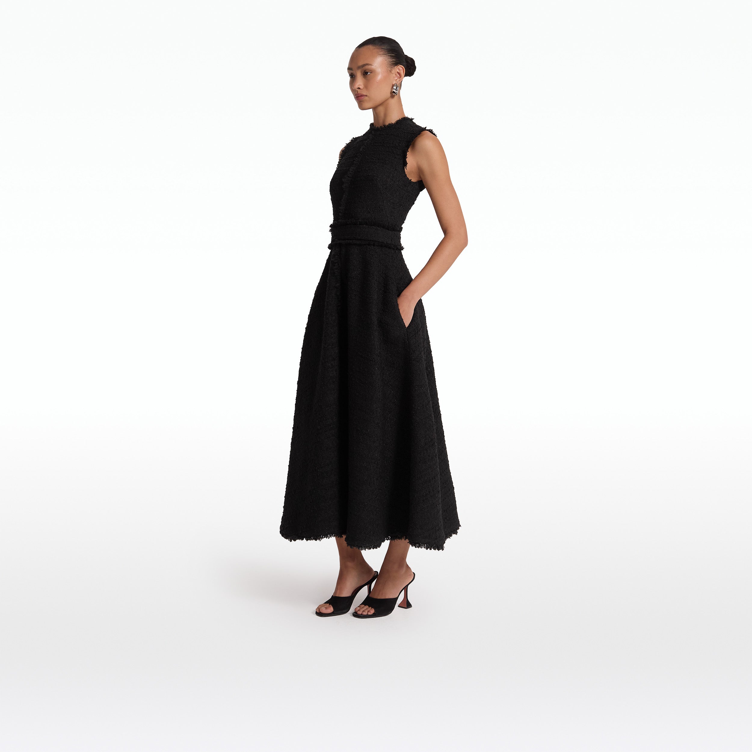 Safiya sleeveless pleated dress main image 1