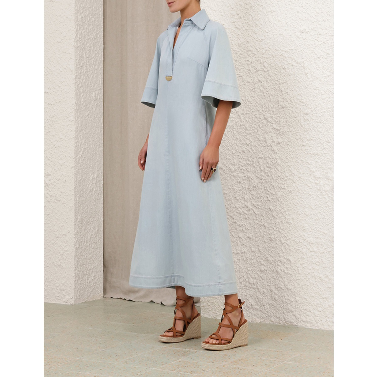 【Zimmermann】Acacia denim midi dress Light denim Acacia paneled denim midi dress | ZIMMERMANN