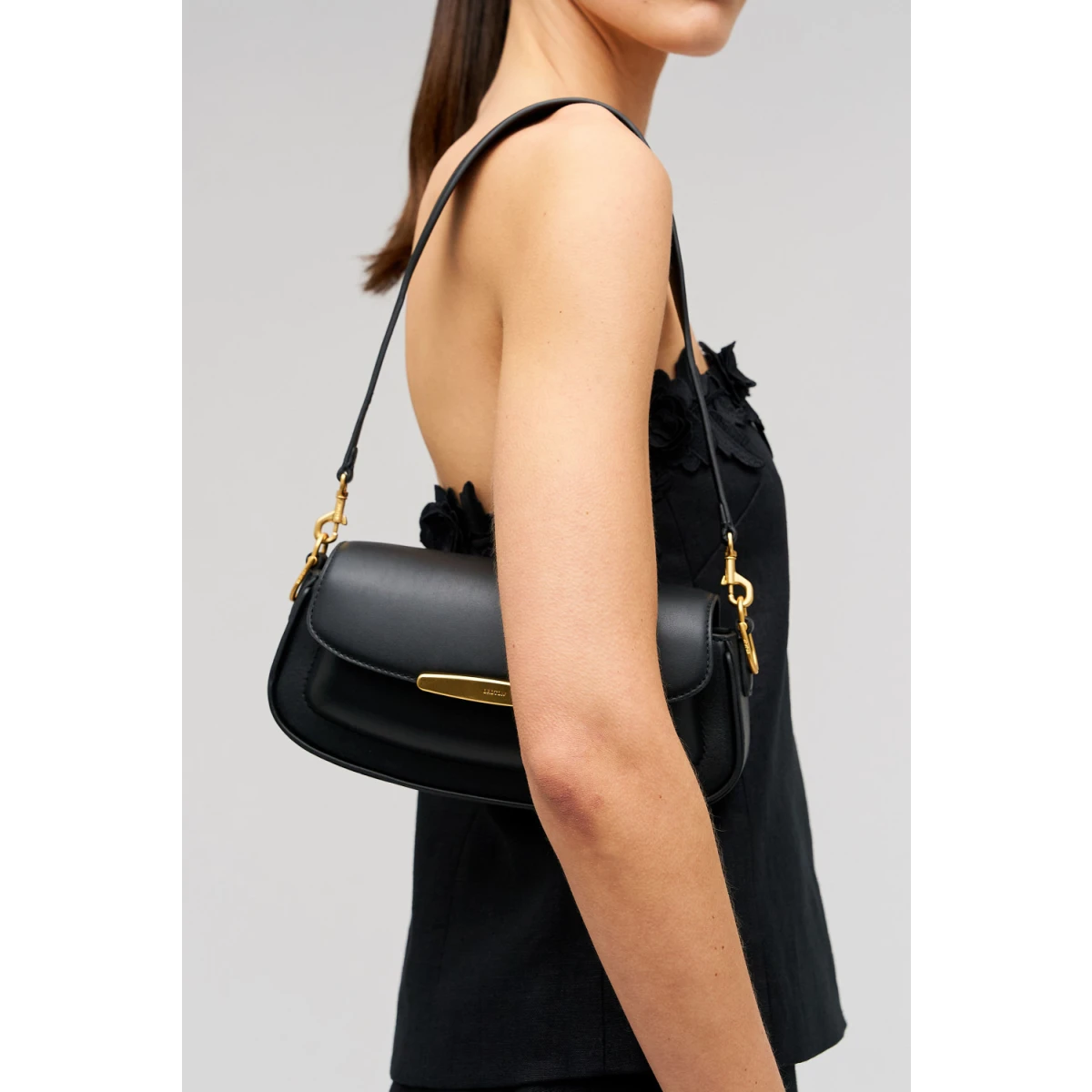 Oroton Shoulder Bags