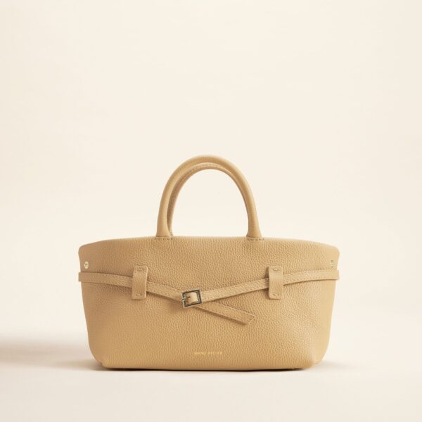 Manu Atelier bags