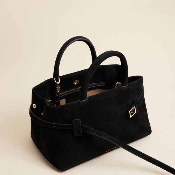 Manu Atelier bags