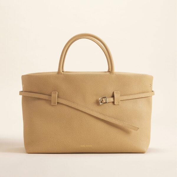 Manu Atelier bags