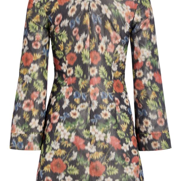 Markarian clothing