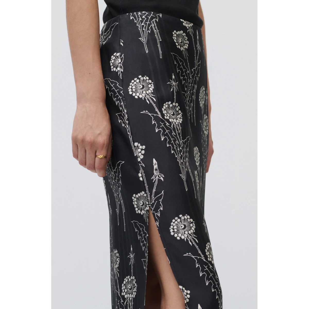 Graphic Dandelion Skirt