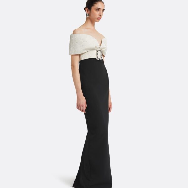 safiyaa gown