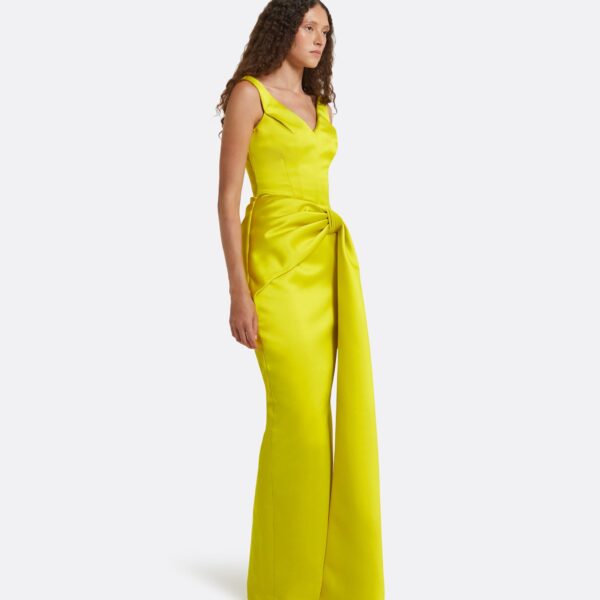 safiyaa gown
