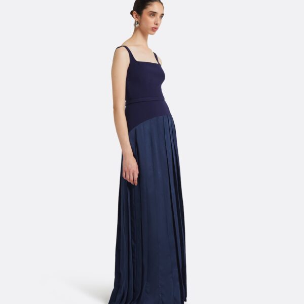 safiyaa gown