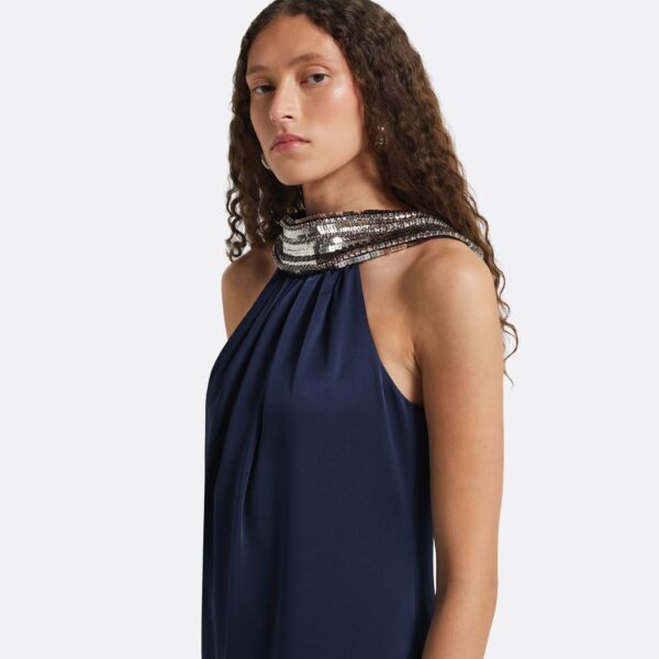 safiyaa gown