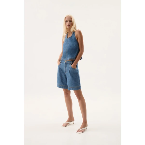 luxury Clothing from Coveti Marketplace