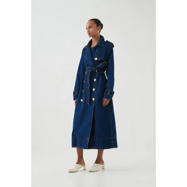 luxury Clothing from Coveti Marketplace