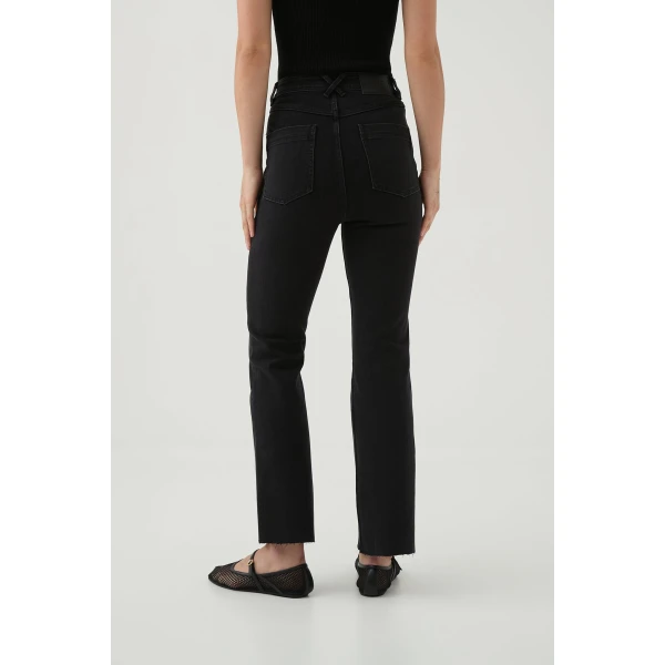 luxury Clothing from Coveti Marketplace