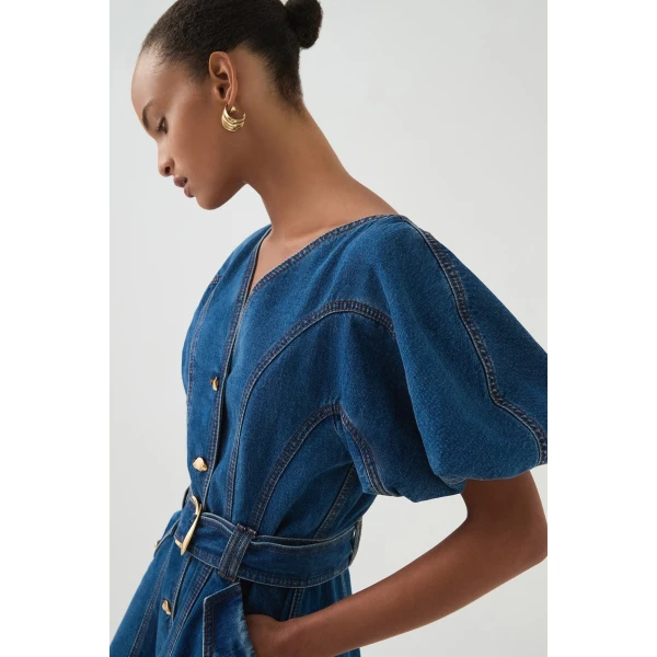 luxury Clothing from Coveti Marketplace
