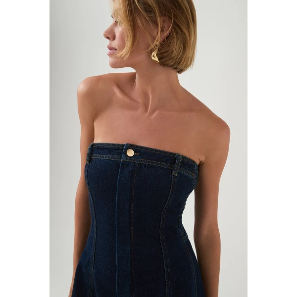 luxury Clothing from Coveti Marketplace
