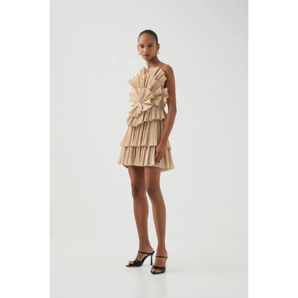 luxury Clothing from Coveti Marketplace