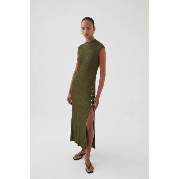 luxury Clothing from Coveti Marketplace
