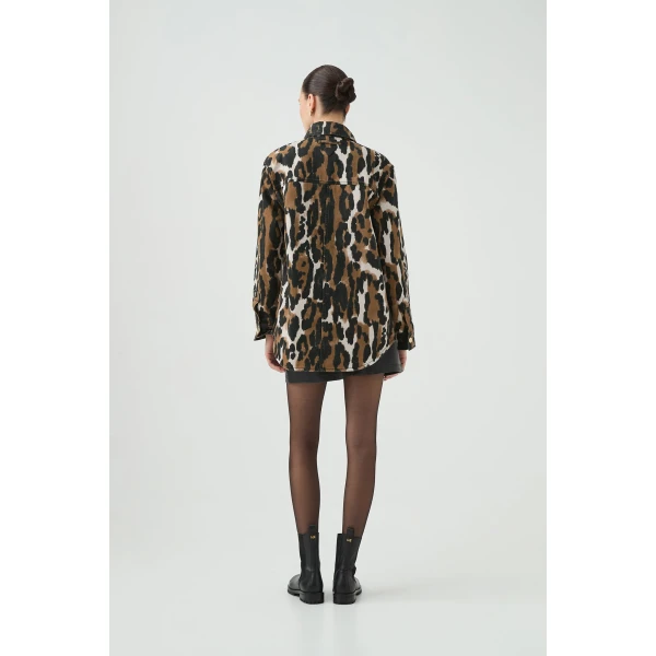 luxury Clothing from Coveti Marketplace