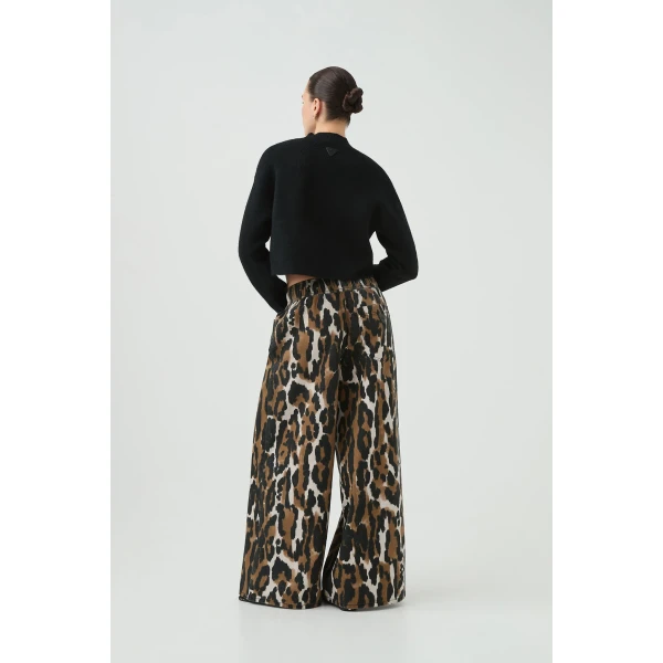 luxury Clothing from Coveti Marketplace