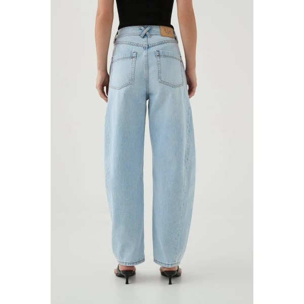 luxury Clothing from Coveti Marketplace