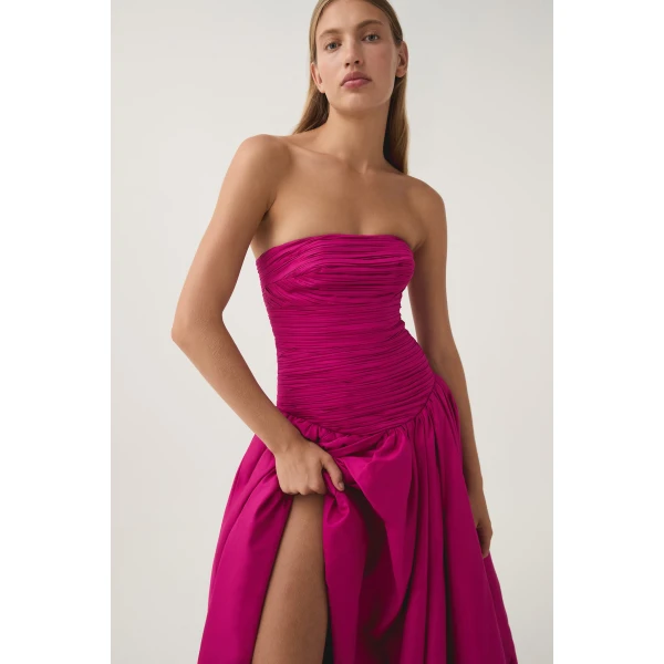 luxury Clothing from Coveti Marketplace