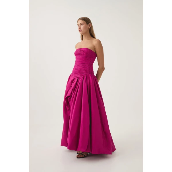 luxury Clothing from Coveti Marketplace
